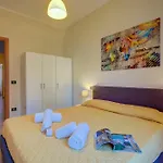 Alelu Classy And Chic Stresa Center - Happy Rentals